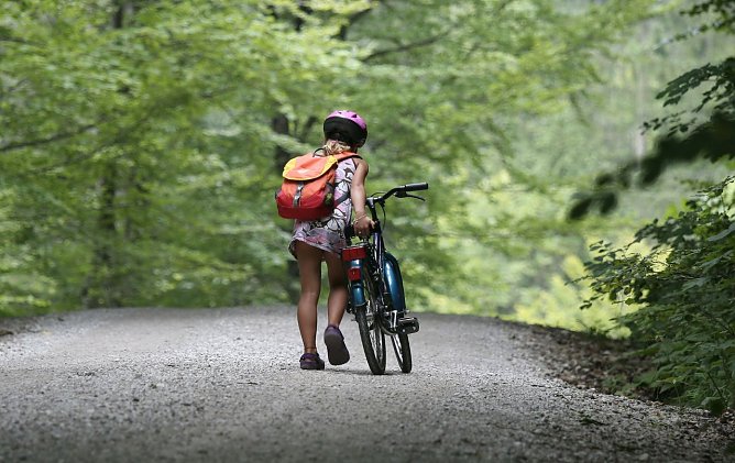Nicht immer ist der k&uuml;rzeste Weg der beste - gelegentlich sollte man einen kleinen Umweg nicht scheuen. (Foto: dmd/thx)