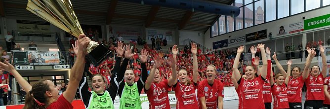 Der Pott ist bei der Kapit&auml;nin angekommen (Foto: nnz)