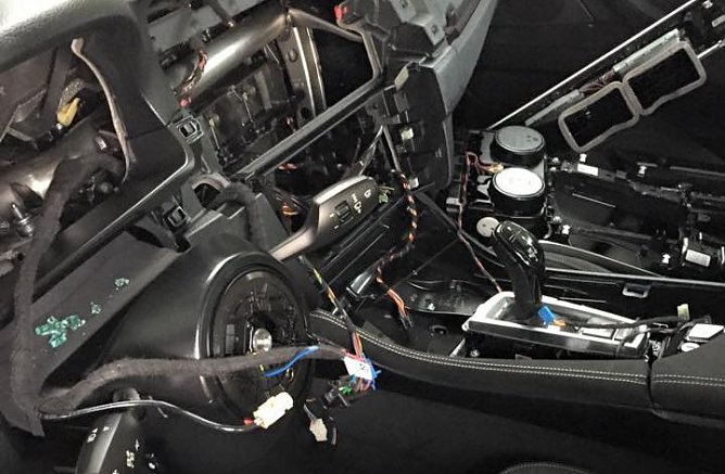 Aufgebrochen und "ausgeräumt" (Foto: privat) Aufgebrochen und "ausgeräumt" (Foto: privat)