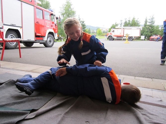 Retten will gelernt sein - in Bleicherode konnte der Feuerwehr-Nachwuchs zeigen was er gelernt hat (Foto: Manja Bernsdorf)
