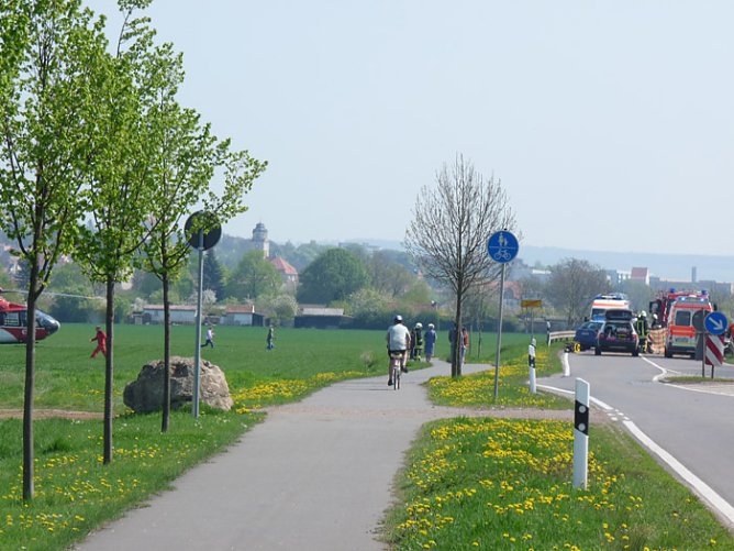 Unfall bei Sch&ouml;nfeld (Foto: Karl-Heinz Herrmann)