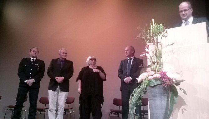 Ehrung im Theater (Foto: nnz)