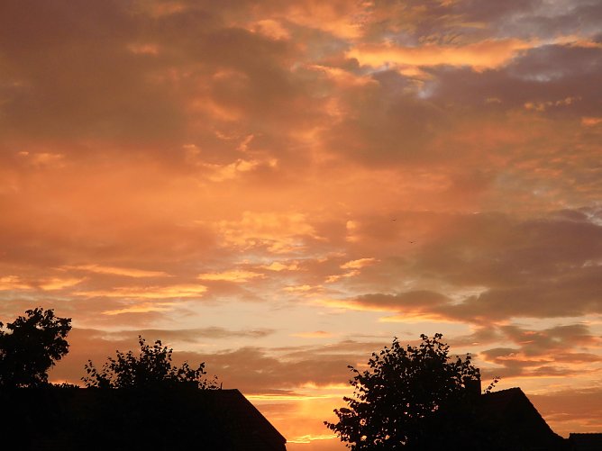 Abendsonne über Ilfeld am 03.10.2015 (Foto: Bernd Thielbeer) Abendsonne über Ilfeld am 03.10.2015 (Foto: Bernd Thielbeer)