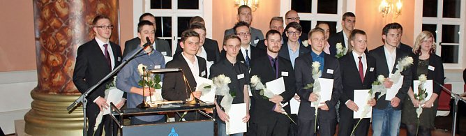 Die 21 besten Auszubildenden der Region ausgezeichnet (Foto: Karl-Heinz Herrmann)
