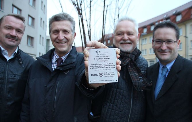 Plakette f&uuml;r 550 Euro (Foto: P. Grabe)