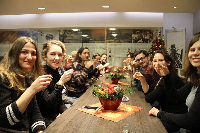 Merry Christmas and a happy new year! - der Deutsch-Englische Stammtsich geht in die Winterpause (Foto: Angelo Glashagel)