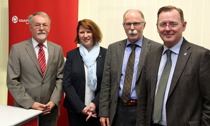 Ministerpräsident würdigt Sozialversicherungsträger (Foto: Knappschaft) Ministerpräsident würdigt Sozialversicherungsträger (Foto: Knappschaft)