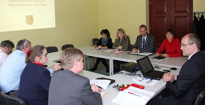 Beratung im Landratsamt (Foto: J. Piper)