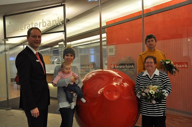 v.l.n.r. Sebastian Gräser, Juliane Mehler, Birgit Neise und Ralf Herrmann (Foto: Kreissparkasse Nordhausen)