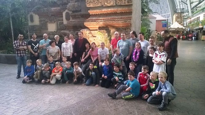 Wackers U 11 hatten sich eine Belohnung verdient - und die Eltern durften auch gleich mitkommen (Foto: Robert Wisse)