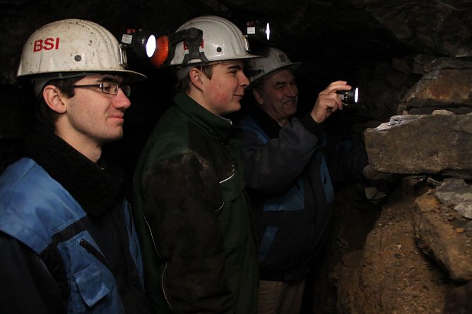 Jacob Jünemann, Robert Wilke und Ausbilder Harry Dresler im Berg (Foto: Angelo Glashagel) Jacob Jünemann, Robert Wilke und Ausbilder Harry Dresler im Berg (Foto: Angelo Glashagel)