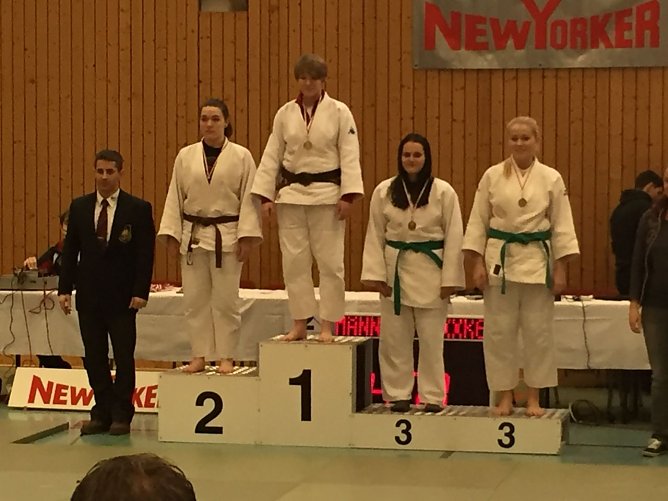 Machte den dritten Platz: Angelique Köhler bei der Landesmeisterschaft U18 (Foto: Thomas Köhler) Machte den dritten Platz: Angelique Köhler bei der Landesmeisterschaft U18 (Foto: Thomas Köhler)