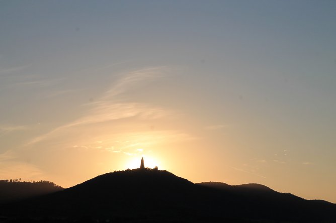 Spannende Astro-Nacht am Kyffhäuser-Denkmal (Foto: Heiko Kolbe) Spannende Astro-Nacht am Kyffhäuser-Denkmal (Foto: Heiko Kolbe)