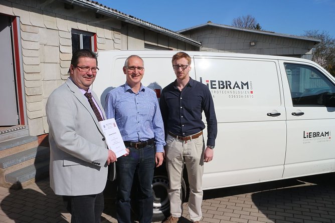 Kommissar Stranz, Alexander und Thomas Liebram (Foto: Angelo Glashagel)