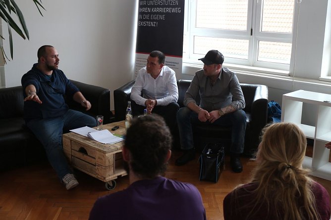 Andreas in der Au, Mario Melle und Sven Ehrhardt sprachen &uuml;ber das Scheitern als kreative K&ouml;pfe und wie man wieder aufsteht (Foto: Angelo Glashagel)