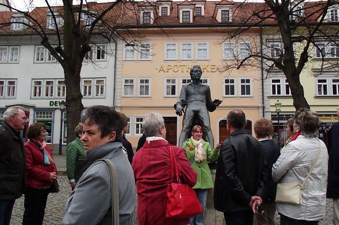 Am Bachdenkmal (Foto: Kurt Frank) Am Bachdenkmal (Foto: Kurt Frank)