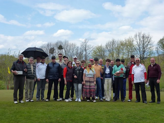 Ende April fand in Neustadt das 10. G&uuml;nter Papenburg AG � BT HBM NOBAS Golfturnier statt (Foto: Hans-Leopold Holzapfel)