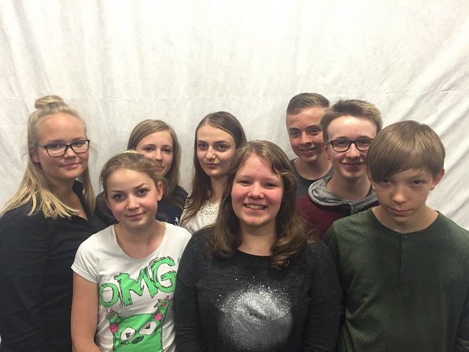 Die Sch&uuml;lerinnen der Regelschule haben sich ein St&uuml;ck frei nach Sarah Kirsch ausgedacht (Foto: Dichterst&auml;tte Sarah Kirsch)