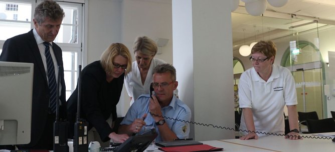 Einsatzzentrale zur kontrollierten Sprengung in Nordhausen (Foto: Angelo Glashagel)