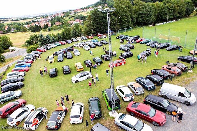 Erstes Tuningtreffen der "Street Dubs" (Foto: Maria Schwarzbach)