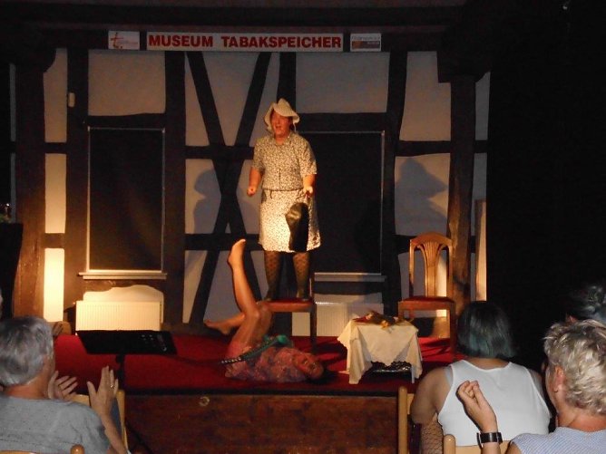 Die "Weibsbilder" begeisterten gestern auch im Nordh&auml;user Tabakspeicher (Foto: Pressestelle Stadt Nordhausen)