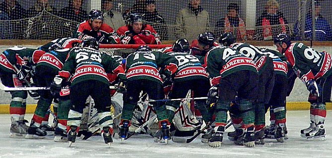 Mannschaftsbesprechung (Foto: Koch) Mannschaftsbesprechung (Foto: Koch)