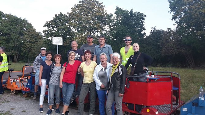 Dass die Turner des TSV Nordhausen auch kr&auml;ftig in die Pedale treten k&ouml;nnen zeigten sie bei ihrem allj&auml;hrlichen Wandertag (Foto: Gundula Unger)