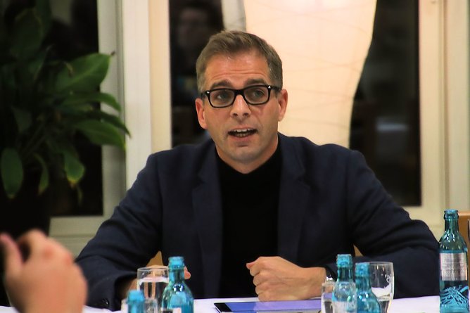 Der Bundestagsabgeordnete Stefan Liebich sprach gestern mit seinen Nordh&auml;user Genossen &uuml;ber Flucht und Krieg (Foto: Peter Blei)