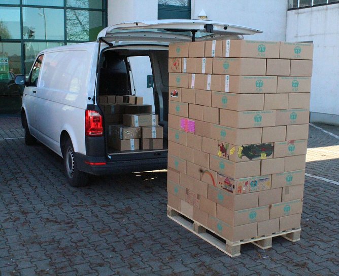 Pakete gepackt (Foto: privat)