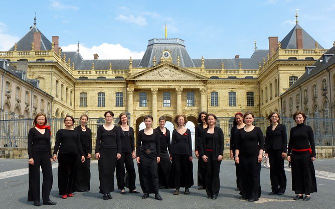 MittelDeutscher FrauemKammerChor zu Gast im Nordhäuser Dom (Foto: Katholisches Pfarramt Nordhausen) MittelDeutscher FrauemKammerChor zu Gast im Nordhäuser Dom (Foto: Katholisches Pfarramt Nordhausen)