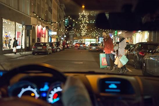 Zu Fu&szlig; in der Stadt unterwegs (Foto: DRV (Polizeirevier Eisleben))