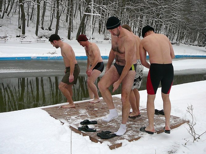 Anbaden in Neustadt (Foto: Anne Dumjahn)