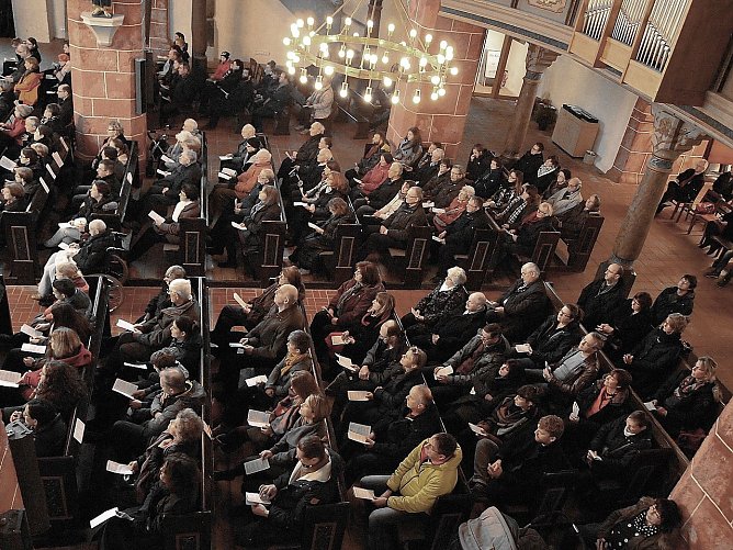Beeindruckender Gottesdienst in St. Blasii (Foto: R. Englert)