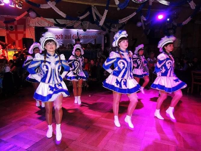 Karneval in G&ouml;rsbach - Kartenvorverkauf l&auml;uft (Foto: Katrin Harthaus)