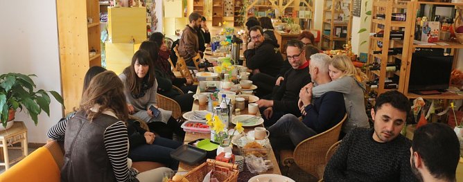 Foodsharing Brunch im Weltladen (Foto: Angelo Glashagel) Foodsharing Brunch im Weltladen (Foto: Angelo Glashagel)