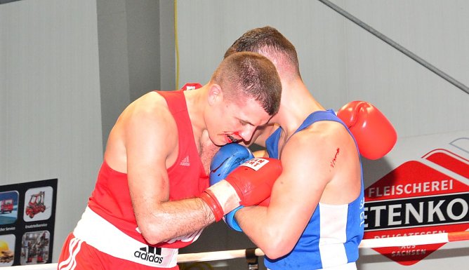 Publikumsliebling Bal&aacute;zs Bacskai sorgte in Chemnitz f&uuml;r den zwischenzeitlichen 7:5-Halbzeitstand, musste aber bis zum Ende hart k&auml;mpfen. (Foto: Uli Friebel)