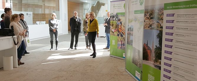 Ausstellung er&ouml;ffnet (Foto: nnz)