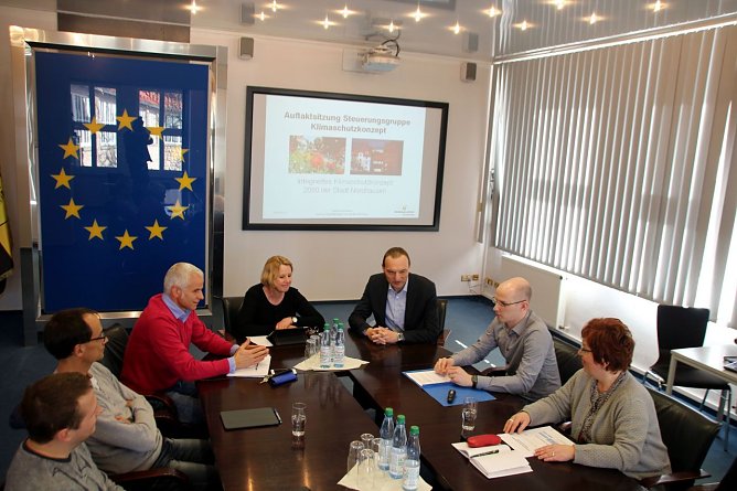 Die n&auml;chsten Schritte zur Umsetzung des vom Stadtrat beschlossenen Nordh&auml;user Klimaschutzkonzeptes 2050 waren jetzt Thema einer Klausurtagung im Nordh&auml;user Rathaus. (Foto: Pressestelle Stadt Nordhausen)