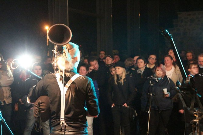 Benefizkonzert auf dem Frauenberg mit den "Scruffy Mutts" (Foto: Angelo Glashagel)