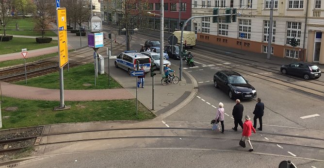 Unfall ander Kreuzung (Foto: V. Franke)