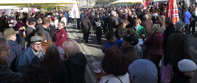 Tolle Stimmung auf dem Schlossplatz (Foto: nnz)