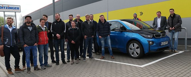 Abfahrt zur Abholung (Foto: nnz)