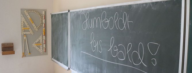 Bye, bye Oberstufe - den Beginn der Sanierung am Humboldt-Gymnasium wurde heute ausgiebig gefeiert (Foto: Angelo Glashagel)