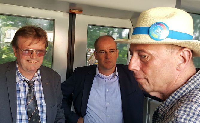 Ein Minister unterwegs (Foto: nnz)