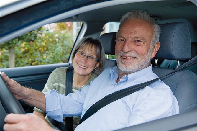 Im Alter ist M&uuml;digkeit am Steuer gef&auml;hrlich (Foto: DVR)