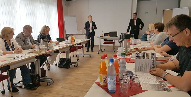 Begr&uuml;&szlig;t und erkl&auml;rt (Foto: nnz)