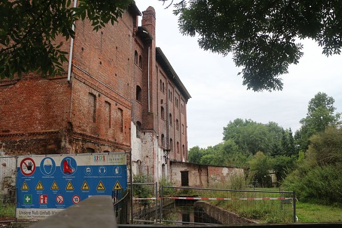 Baustelle seit 2014: die Ellerm&uuml;hle in Krimderode (Foto: Angelo Glashagel)