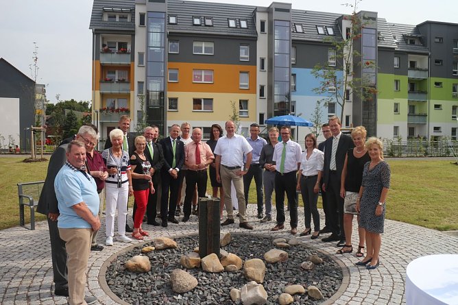 "Wir bauen f&uuml;r die Zukunft" - die WBG hat heute den Wohnkomplex "Bleichepark" offiziell er&ouml;ffnet (Foto: Angelo Glashagel)