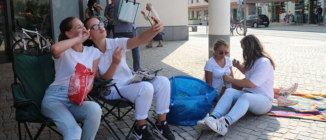 Performance Kunst an der Nordh&auml;user Marktpassage (Foto: Angelo Glashagel)