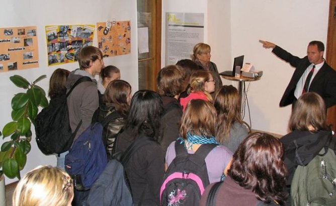 ausstellung (Foto: stadt ndh)